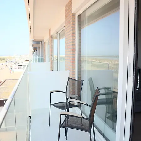 In By The Nieuwpoort