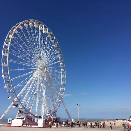 Lägenhet In By The *